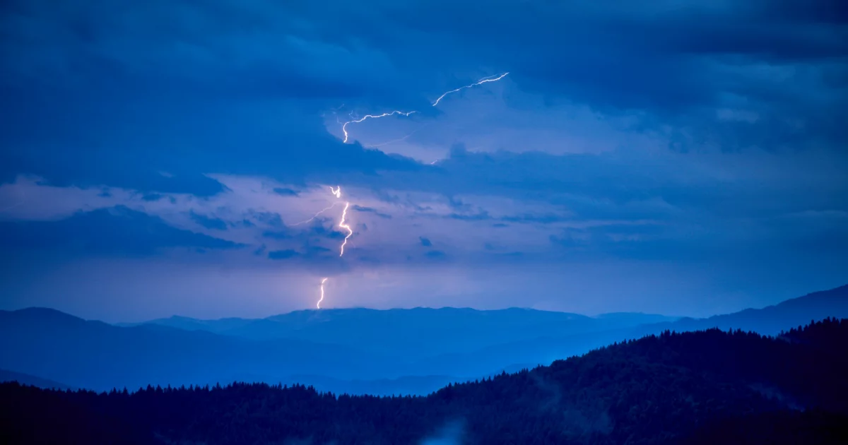 Ostrzeżenie meteorologiczne IMGW: Burze nad centralną i południowo-wschodnią Polską
