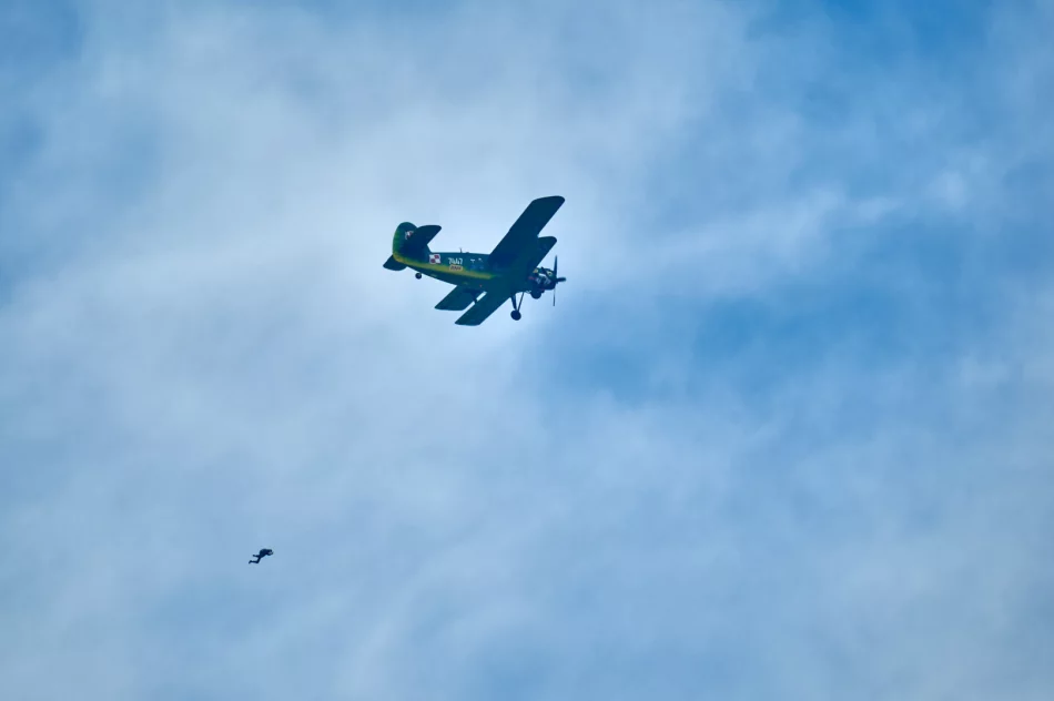 Obchody 77. rocznicy zrzutów alianckich dla Armii Krajowej na wzgórzu Dzielec - zdjęcie 17