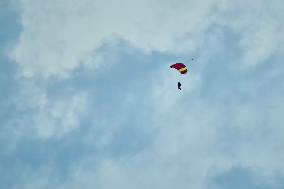 Obchody 77. rocznicy zrzutów alianckich dla Armii Krajowej na wzgórzu Dzielec - zdjęcie 18