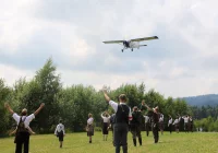 Widowiskowa inscenizacja na rocznicę alianckich zrzutów - zdjęcie główne