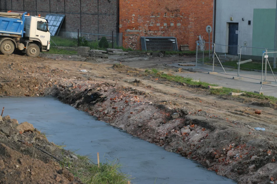 Budowa łącznika ul. Witosa i ul. Fabrycznej oraz przebudowa ul. Fabrycznej - zdjęcie 10