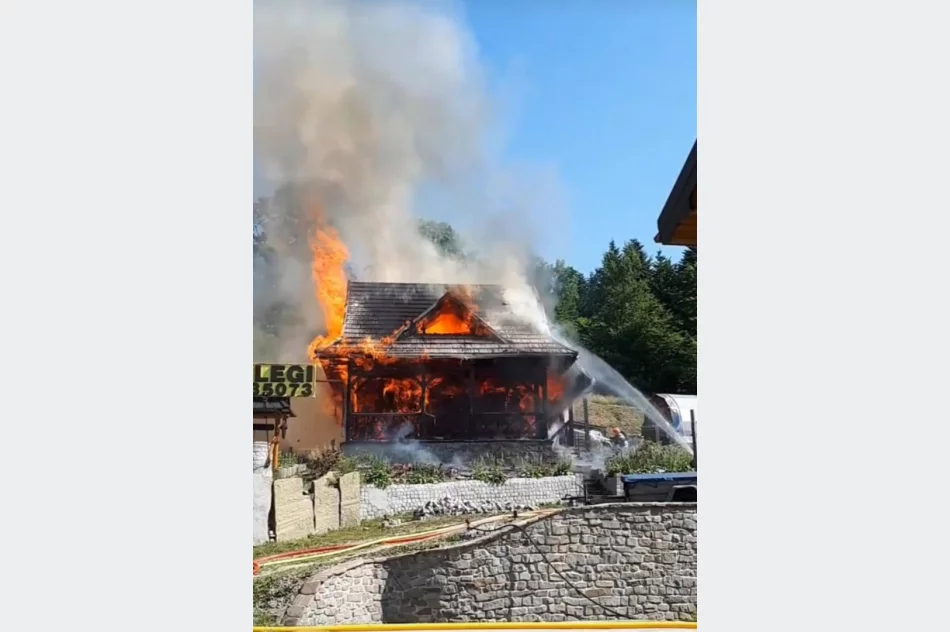 Spłonął drewniany dom - trwa zbiórka na rzecz pogorzelców - zdjęcie 3