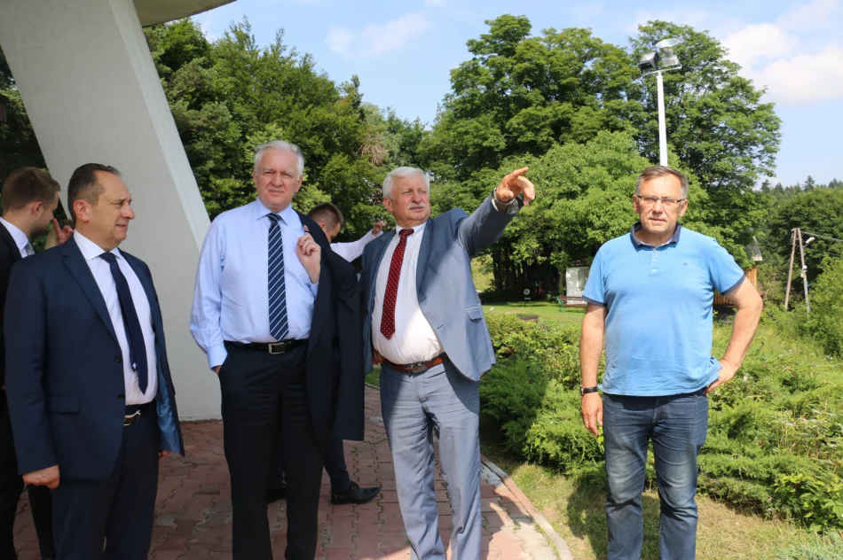 Wicepremier Jarosław  Gowin z wizytą w mieście Limanowa - zdjęcie 2