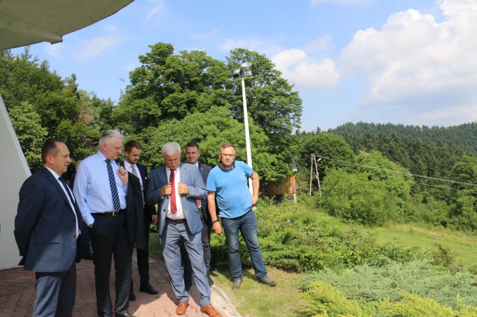 Wicepremier Jarosław  Gowin z wizytą w mieście Limanowa - zdjęcie 7