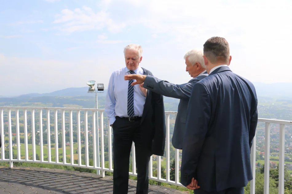Wicepremier Jarosław  Gowin z wizytą w mieście Limanowa - zdjęcie 12