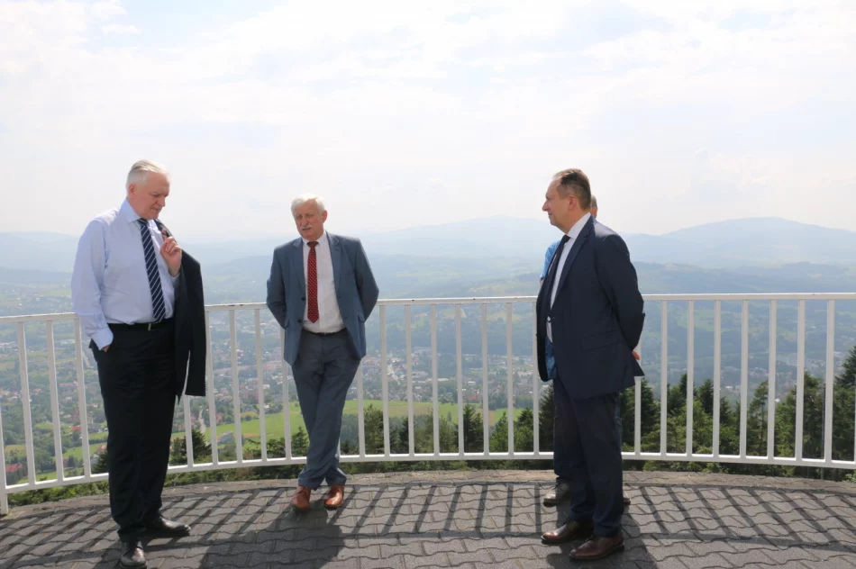 Wicepremier Jarosław  Gowin z wizytą w mieście Limanowa - zdjęcie 14