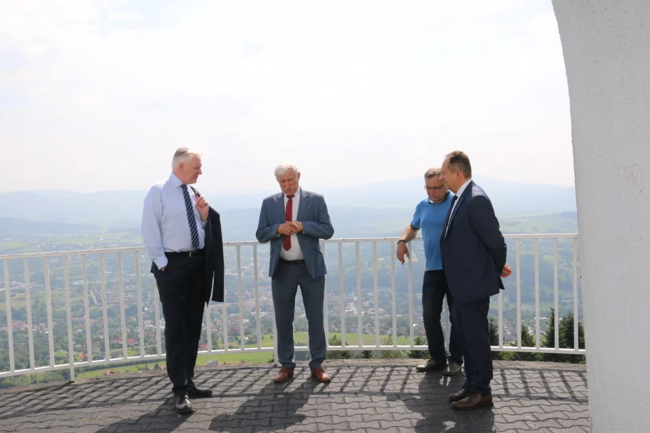 Wicepremier Jarosław  Gowin z wizytą w mieście Limanowa - zdjęcie 17