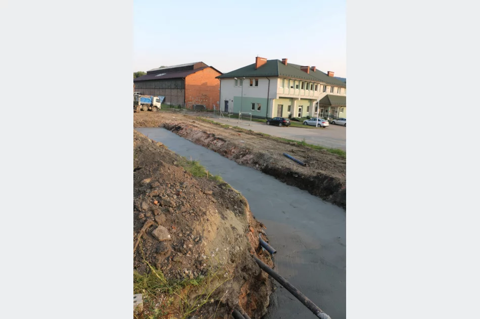 Postępują prace drogowe na terenie dawnej rafinerii - zdjęcie 2