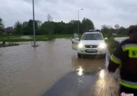 300 interwencji - podtopienia, osuwiska, ewakuacje - zdjęcie główne