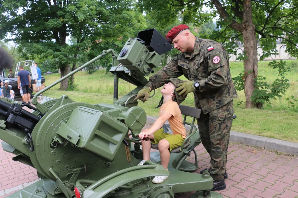Piknik wojskowy MON – uroczyście podpisano list intencyjny ws. utworzenia batalionu WOT w Limanowej - zdjęcie 13