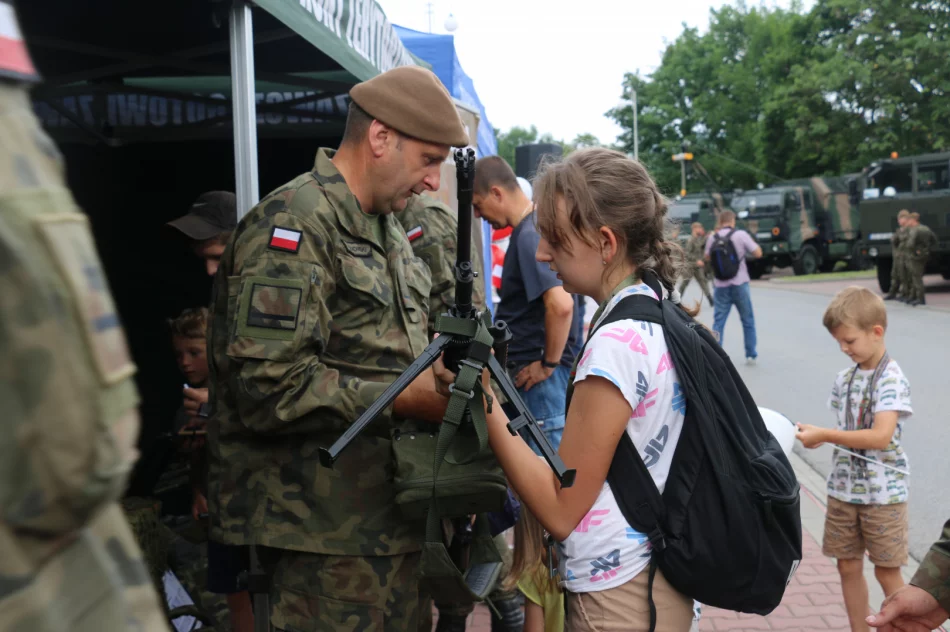 Piknik wojskowy MON – uroczyście podpisano list intencyjny ws. utworzenia batalionu WOT w Limanowej - zdjęcie 19