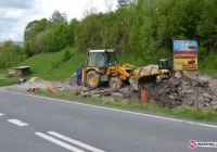 Kolektor, ulica i chodnik - zdjęcie główne