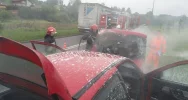 Samochód zapalił się w trakcie jazdy - zdjęcie 2