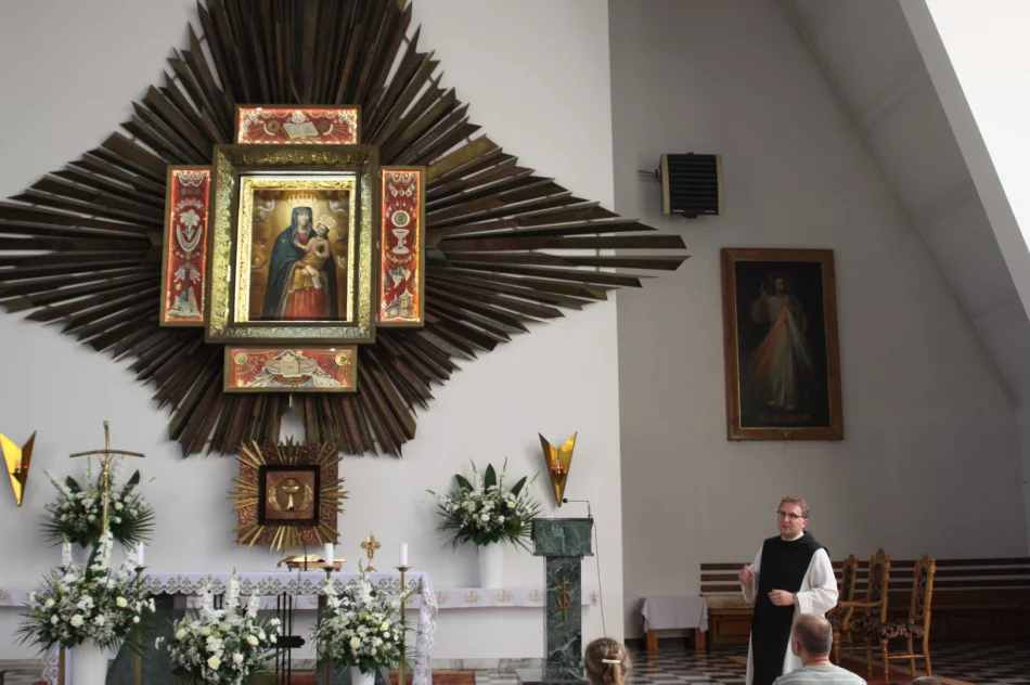 Spacer przedstawił historię miejscowości - zdjęcie 10