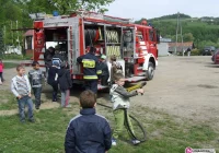 Dzieci z wizytą u strażaków - zdjęcie główne