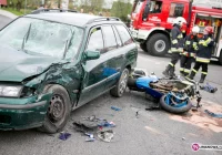 Zderzenie motocykli z samochodem - zdjęcie główne