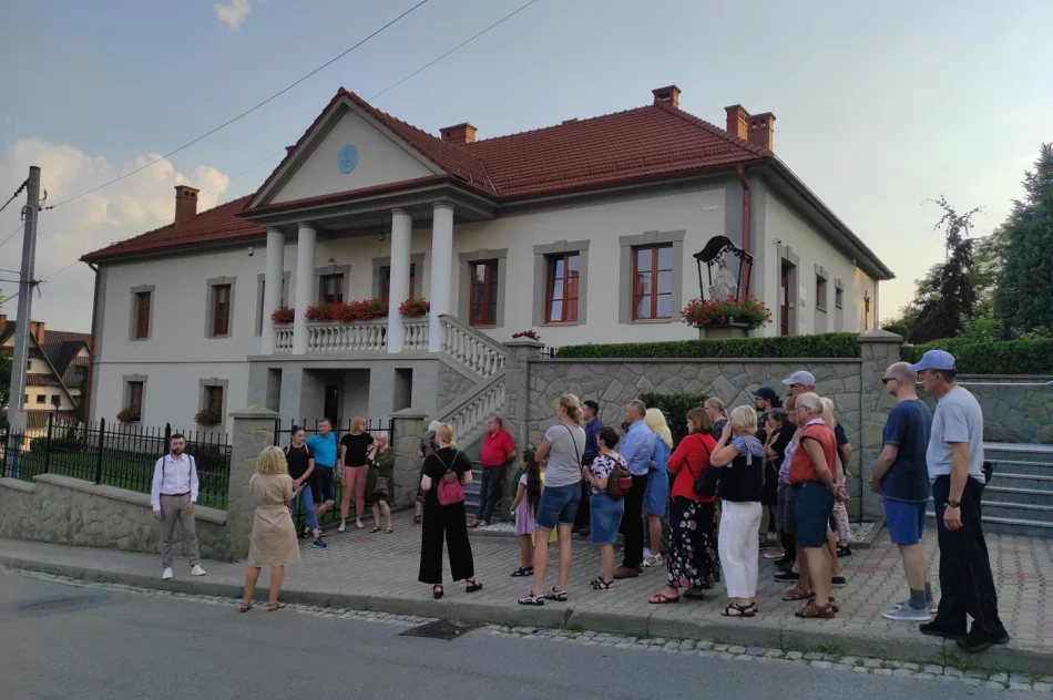 Udany początek nowego cyklu - spacer zgromadził ciekawych historii miasta  - zdjęcie 6