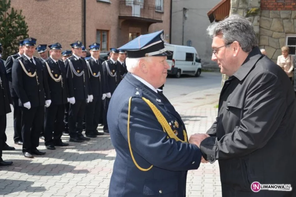 Święto strażaków - modlitwa, odznaczenia i ... pożar - zdjęcie 4