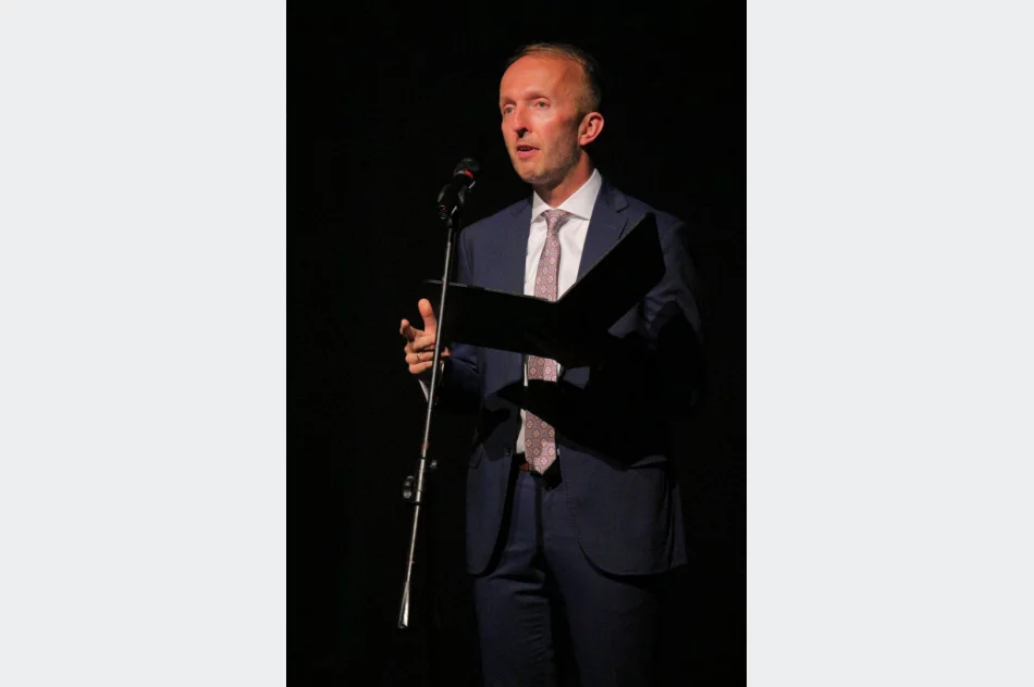 Ze sceny popłynęły dźwięki muzyki cerkiewnej oraz ukraińskiej muzyki ludowej - zdjęcie 13