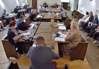 Niejednogłośne absolutorium i wotum zaufania - zdjęcie główne