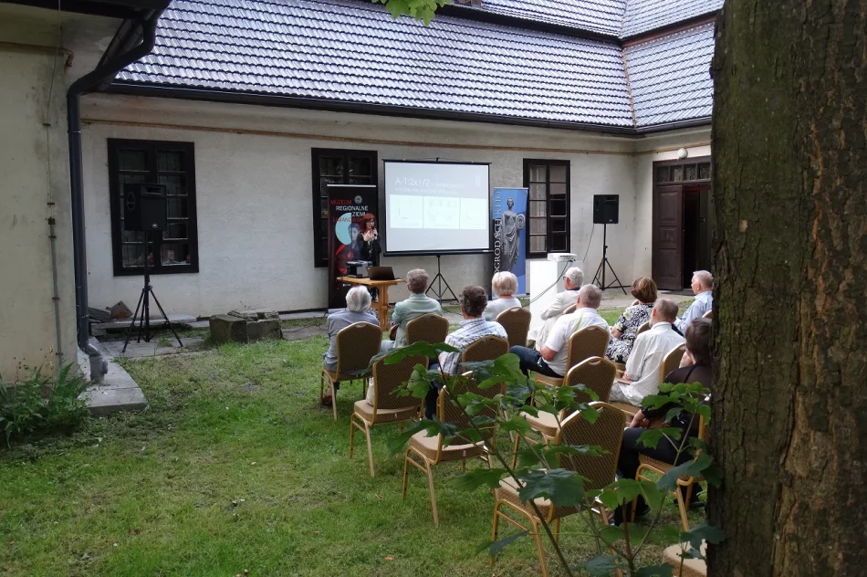 Barbarzyńska mistyfikacja w ogrodzie - zdjęcie 13