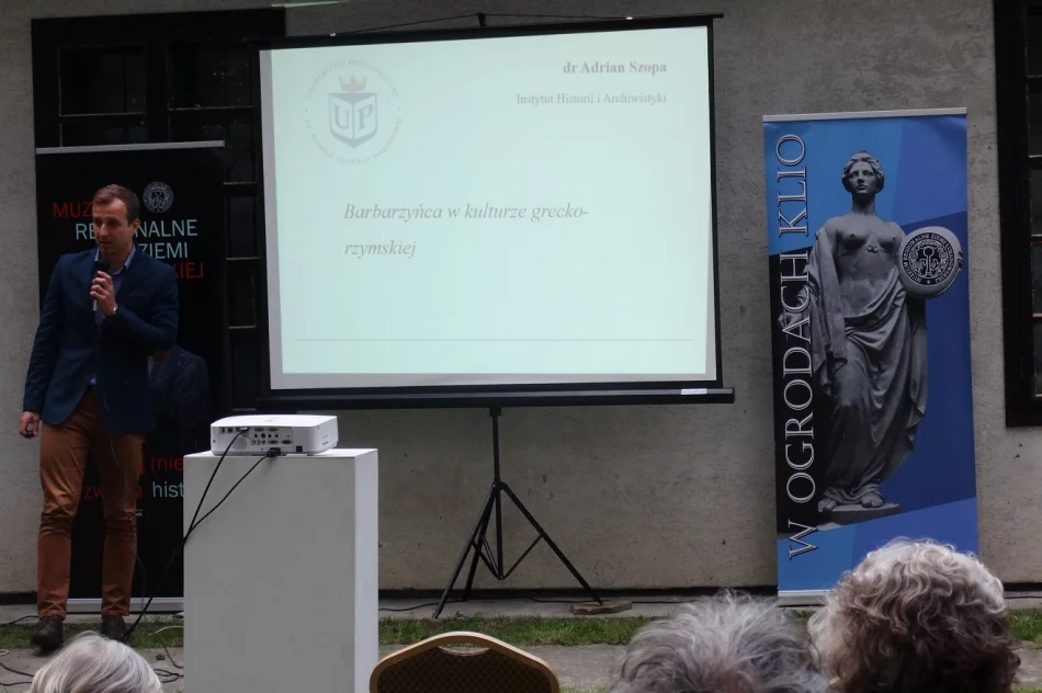 Barbarzyńska mistyfikacja w ogrodzie - zdjęcie 17