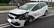 Groźnie wyglądające zdarzenie z udziałem czterech pojazdów - zdjęcie 3
