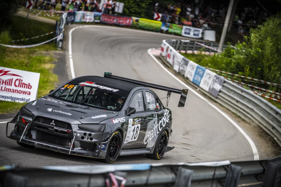 Podwójny rekord Christiana Merlego. Nowy rekord trasy: prędkość średnia 180 km/h, a maksymalna 260 km/h - zdjęcie 2