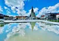 Zieleni więcej, ale inaczej ją rozmieszczono - miasto odnosi się do głosów o "zabetonowaniu" rynku - zdjęcie główne