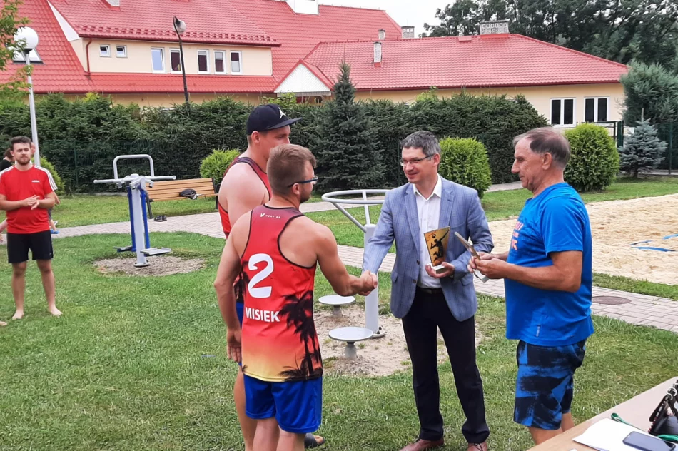Siatkówka plażowa o Puchar Wójta - zdjęcie 5