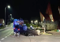 Kompletnie pijany 21-latek w BMW doprowadził do dachowania - zdjęcie główne