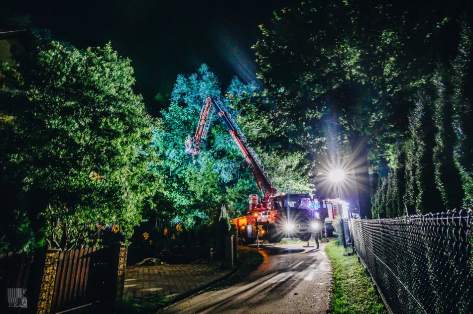 Strażacy usuwali skutki gwałtownych burz - zdjęcie 8