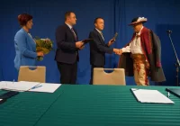 Podziękowanie dla dyrektora odchodzącego na emeryturę - zdjęcie główne