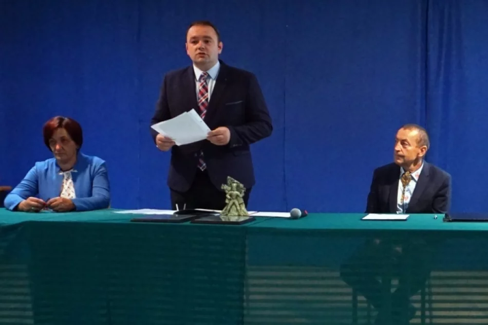 Podziękowanie dla dyrektora odchodzącego na emeryturę - zdjęcie 2