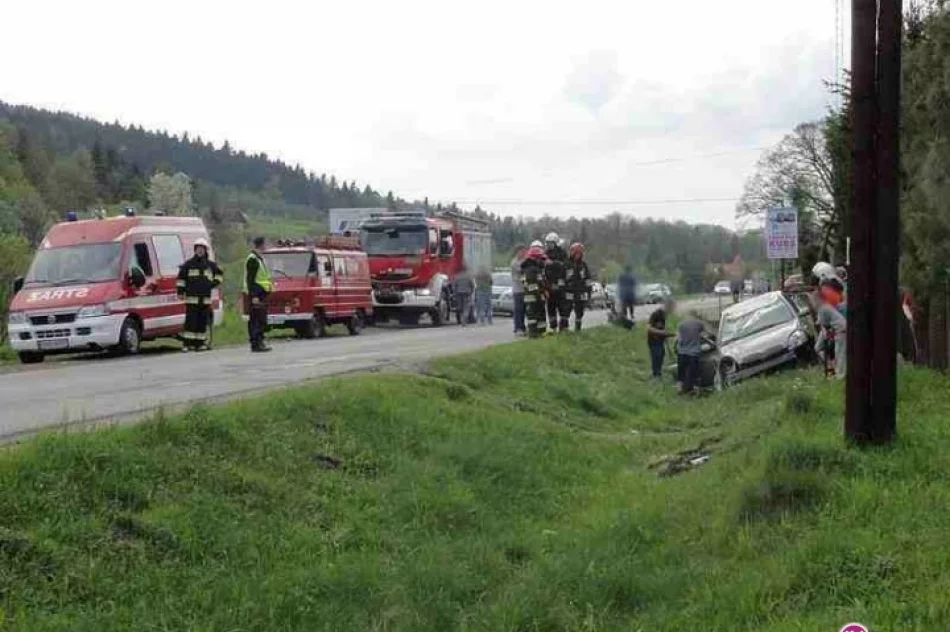 Toyota wpadła do rowu. 3 osoby trafiły do szpitala - zdjęcie 3