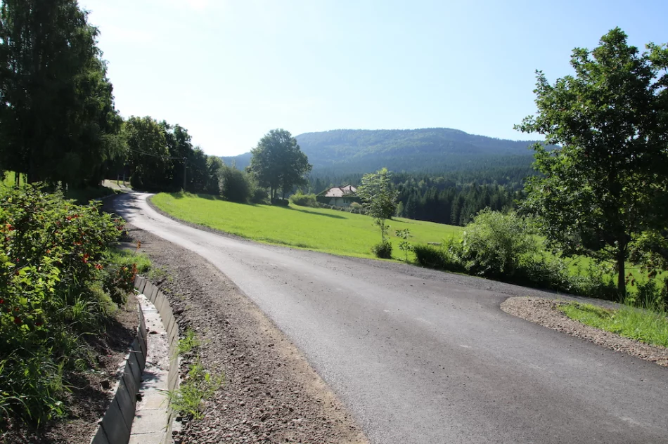 Postępują inwestycje drogowe i wodno-kanalizacyjne - zdjęcie 2