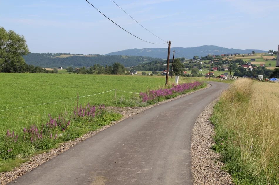 Postępują inwestycje drogowe i wodno-kanalizacyjne - zdjęcie 3
