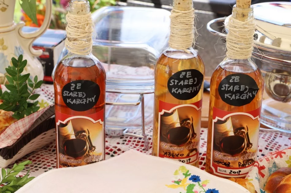 Wielkie święto folkloru z nagrodami dla KGW. Zabawę przerwała pogoda - zdjęcie 3