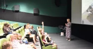 Spotkanie autorskie z pisarką Barbarą Gawryluk w MBP w Limanowej - zdjęcie 2