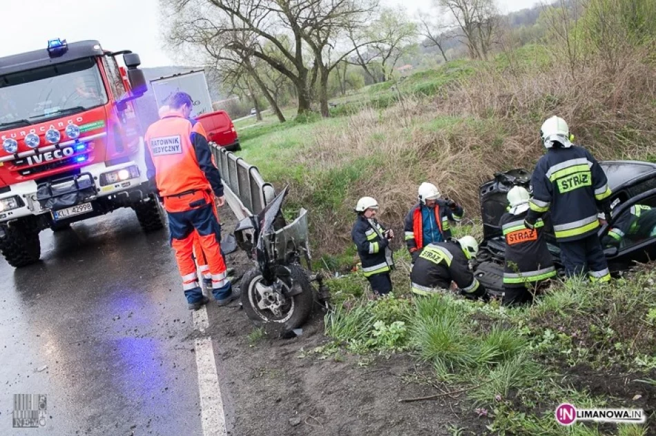 Uderzył w barierę i wpadł do potoku - zdjęcie 3