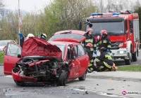 6 osób rannych. Śmigłowiec na drodze (wideo) - zdjęcie główne