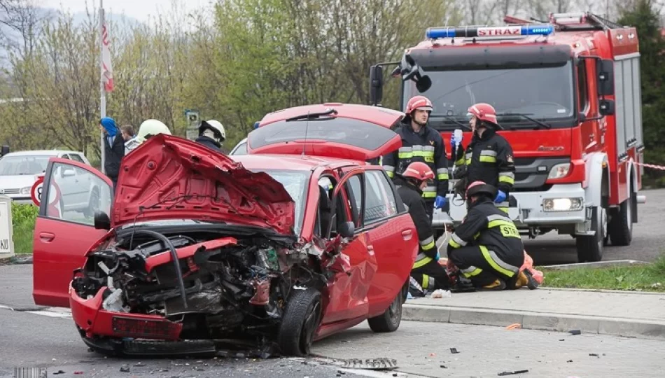 6 osób rannych. Śmigłowiec na drodze (wideo) - zdjęcie 1