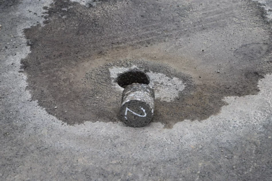 Odbiór zmodernizowanych dróg w Walowej Górze i Młynnem - zdjęcie 17