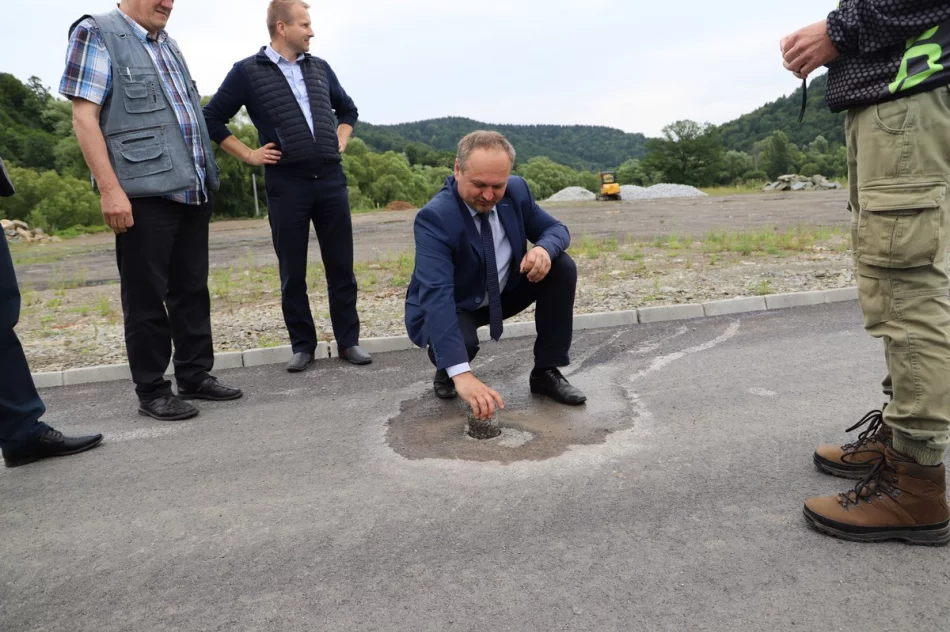 Odbiór zmodernizowanych dróg w Walowej Górze i Młynnem - zdjęcie 20