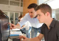 Ciągle przybywa cudzoziemców pracujących w Małopolsce - zdjęcie główne