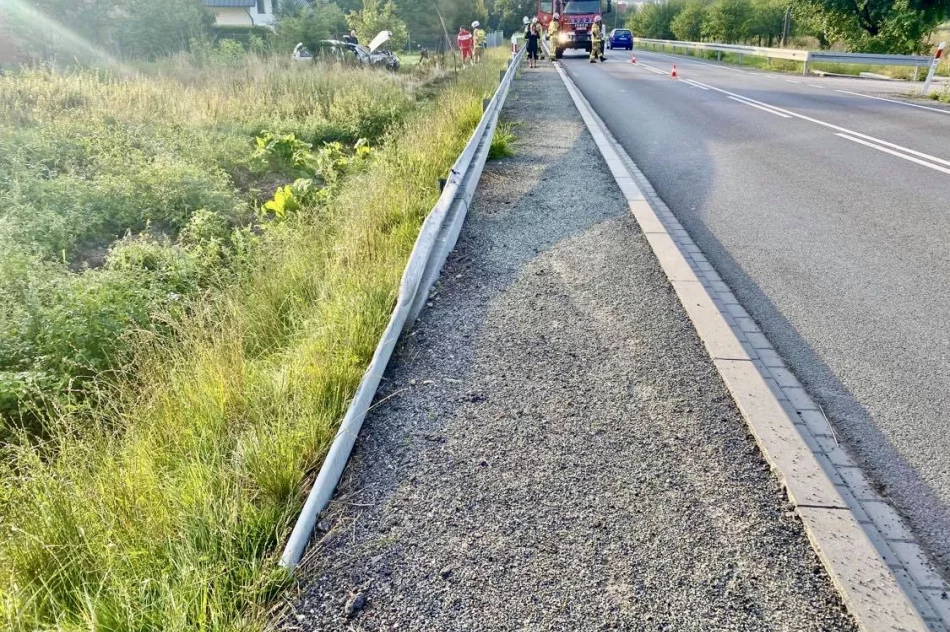 Dachowanie samochodu na drodze wojewódzkiej - zdjęcie 4