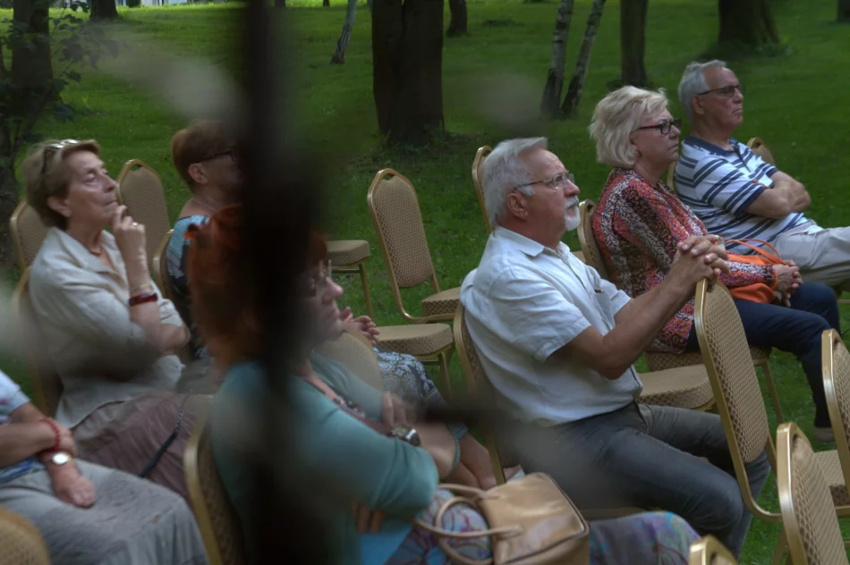 „Mężczyzna zmiennym był”- wakacyjne spotkanie z cyklu „W Ogrodach Klio” w Muzeum Regionalnym Ziemi Limanowskiej - zdjęcie 2