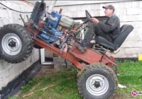 Samodzielnie stworzył traktor 4x4 - zdjęcie główne