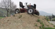 Samodzielnie stworzył traktor 4x4 - zdjęcie 2