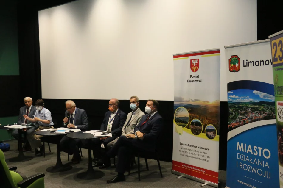 Kolarskie emocje za nami – odbył się 23. Międzynarodowy Wyścig Kolarski „Memoriał Henryka Łasaka” - zdjęcie 11